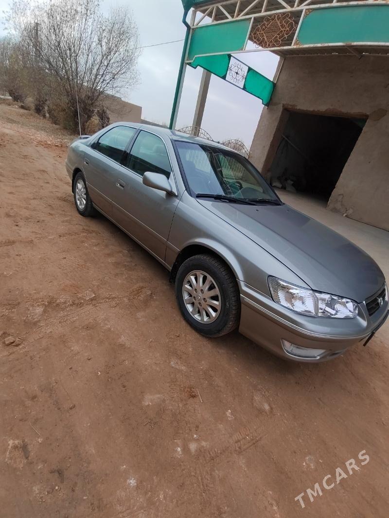 Toyota Camry 2001 - 170 000 TMT - Гурбансолтан Едже - img 3