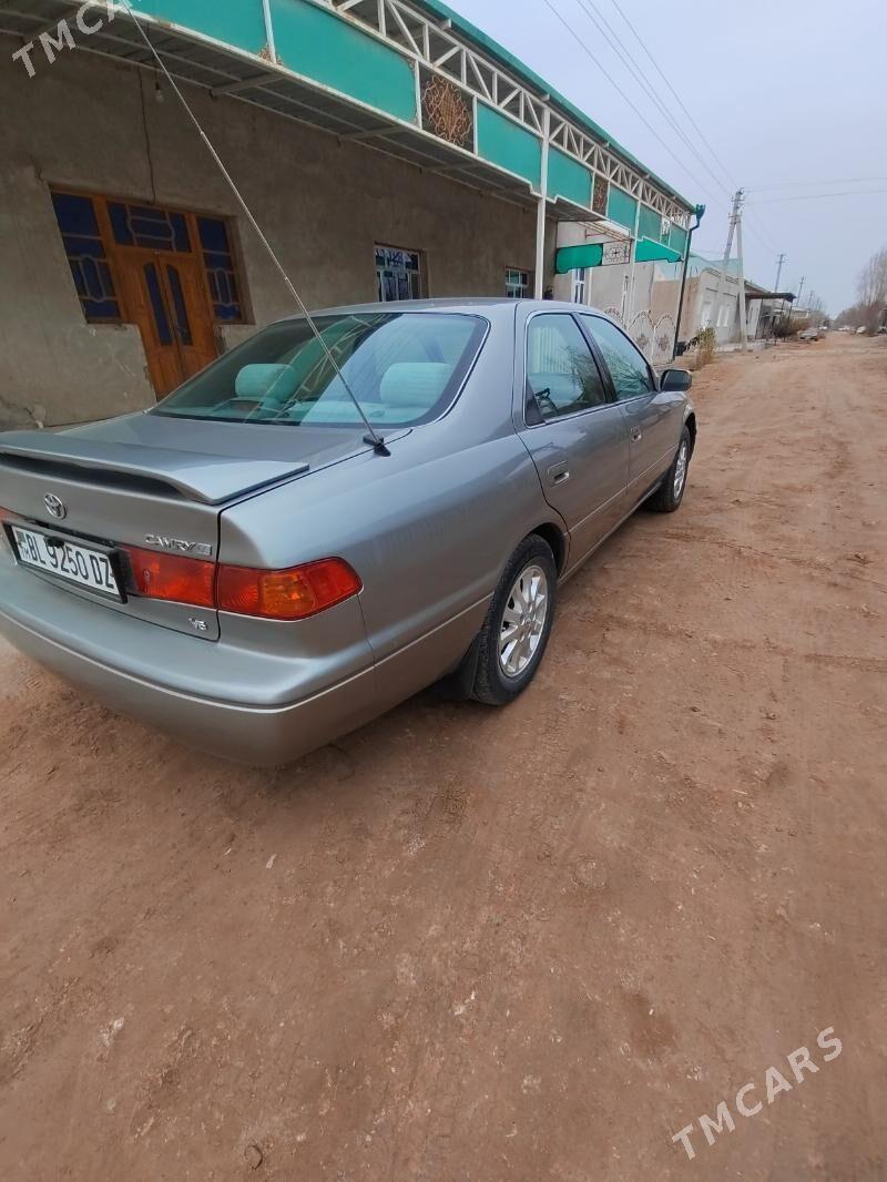 Toyota Camry 2001 - 170 000 TMT - Гурбансолтан Едже - img 4