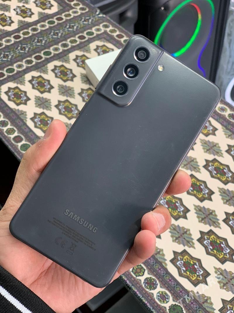 Samsung S21Fe - Mary - img 2