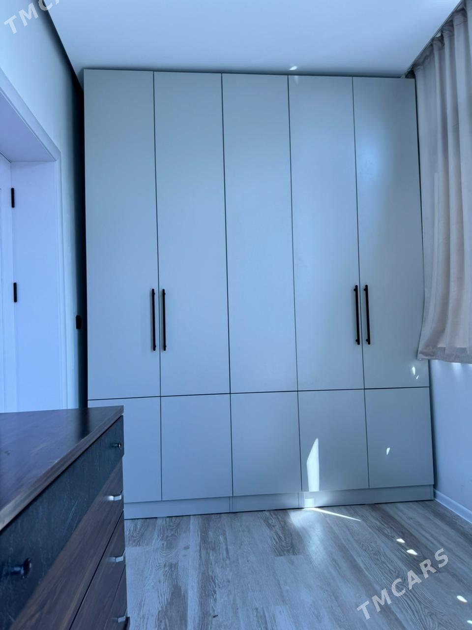 Продаю 1 ком на мир 1 3 эт - Мир 1 - img 4