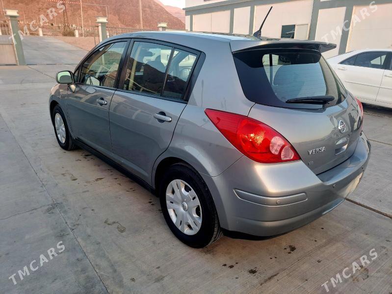 Nissan Versa 2012 - 140 000 TMT - Балканабат - img 3