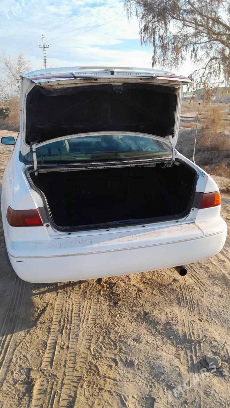 Toyota Camry 2000 - 130 000 TMT - Кёнеургенч - img 8