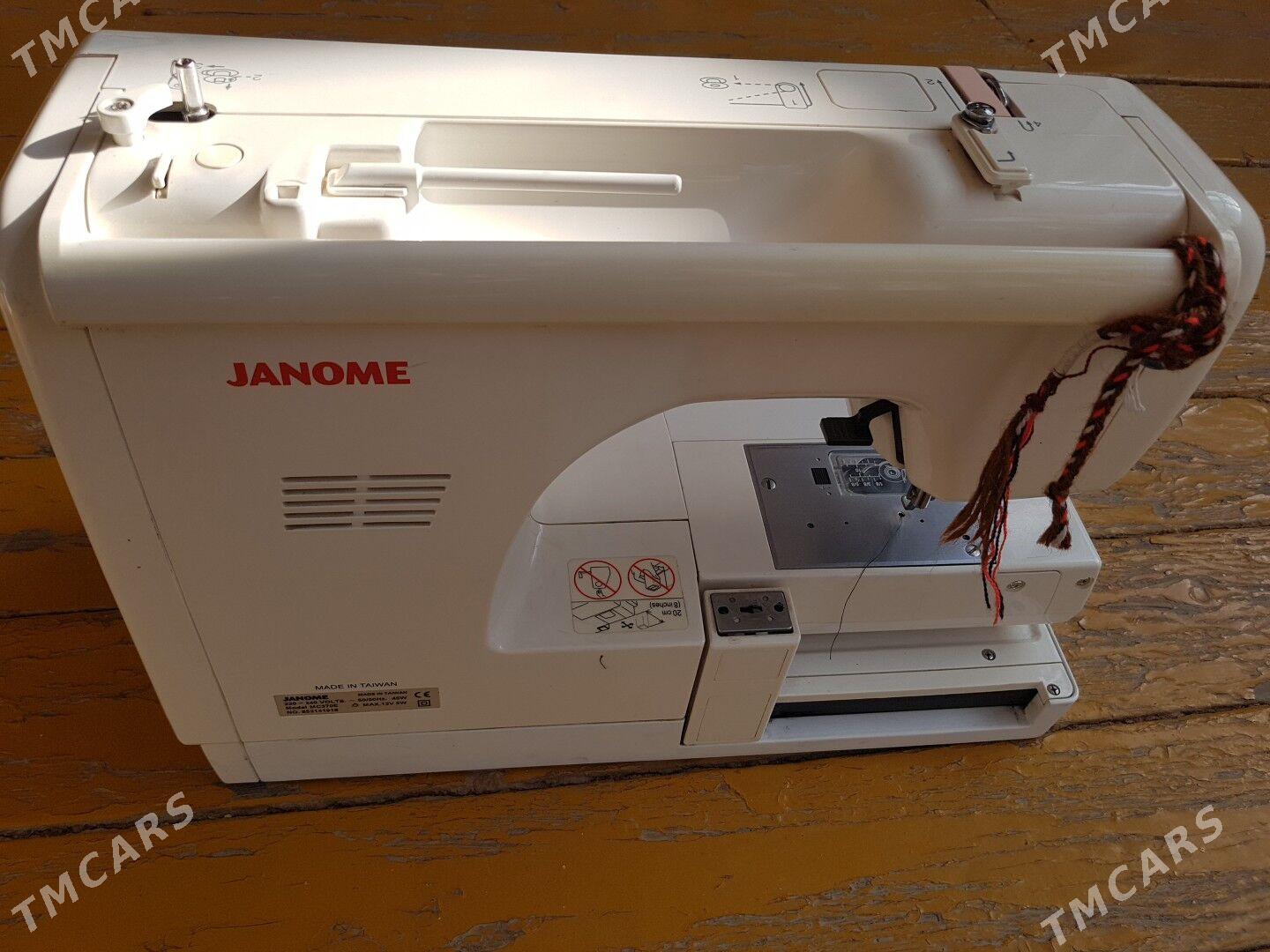 Bir iññeli  yaka  maşynka. - Türkmenabat - img 2