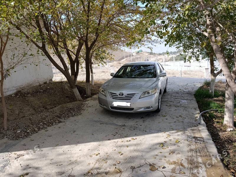 Toyota Camry 2007 - 160 000 TMT - Бахарден - img 1