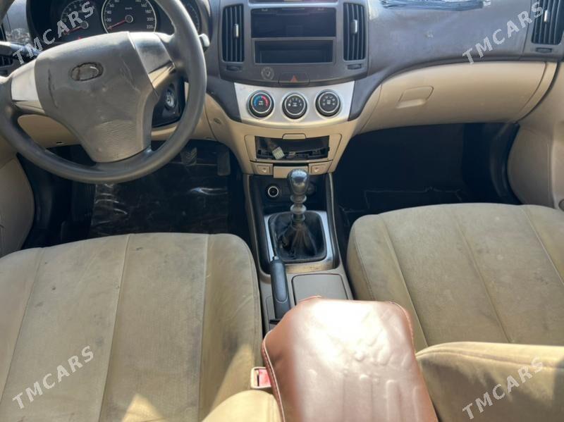 Hyundai Elantra 2010 - 65 000 TMT - Мары - img 5