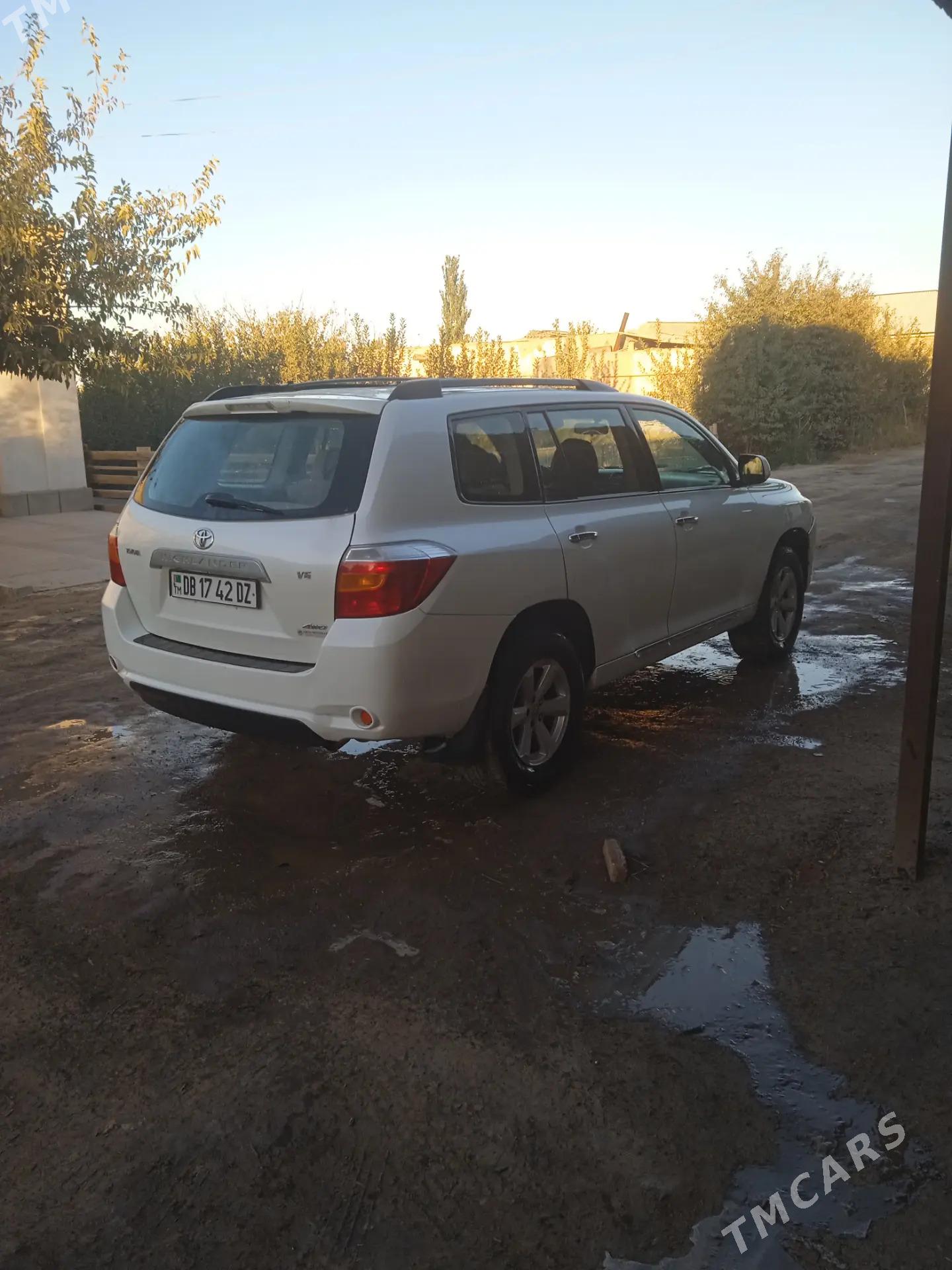 Toyota Highlander 2008 - 250 000 TMT - Дашогуз - img 5