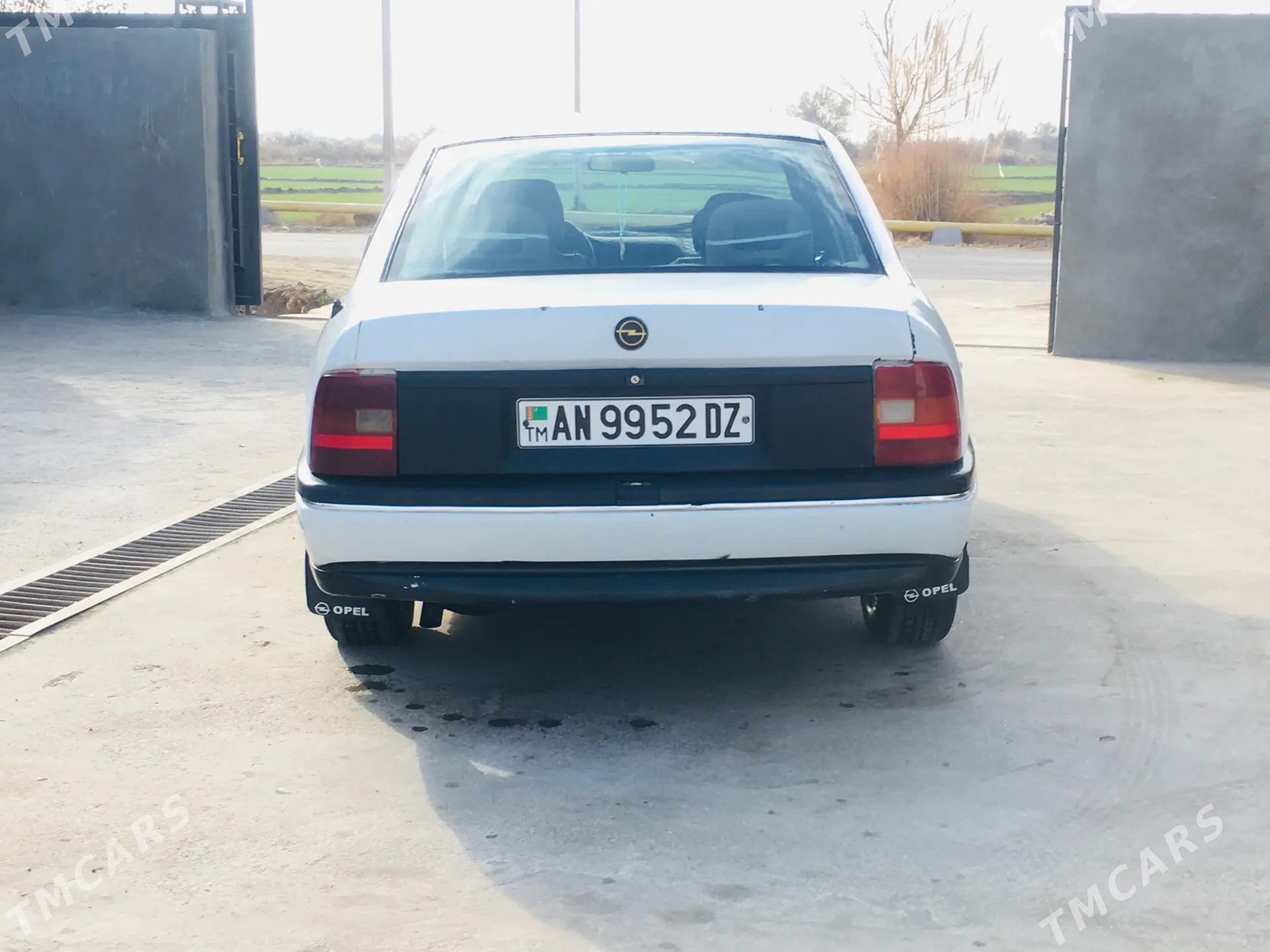 Opel Vectra 1989 - 22 000 TMT - Гороглы (Тагта) - img 5