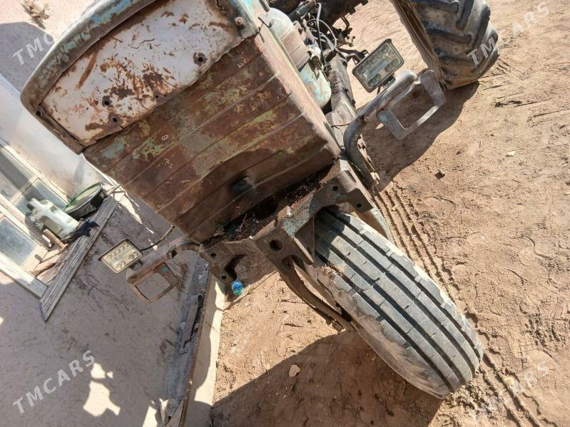 MTZ T-28 1988 - 24 000 TMT - етр. Туркменбаши - img 2