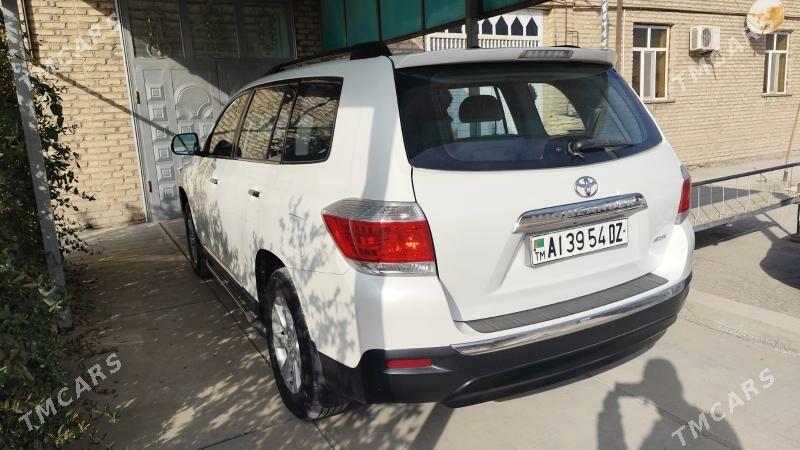 Toyota Highlander 2012 - 380 000 TMT - Дашогуз - img 3