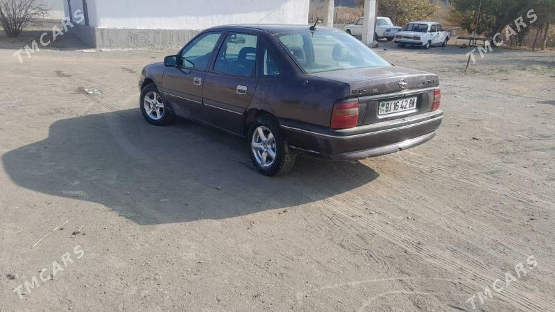 Opel Vectra 1993 - 32 000 TMT - Magtymguly - img 3