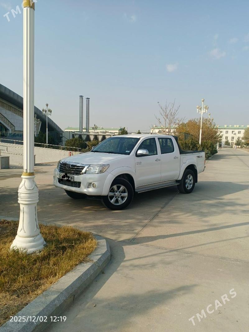Toyota Hilux 2014 - 398 000 TMT - Balkanabat - img 1
