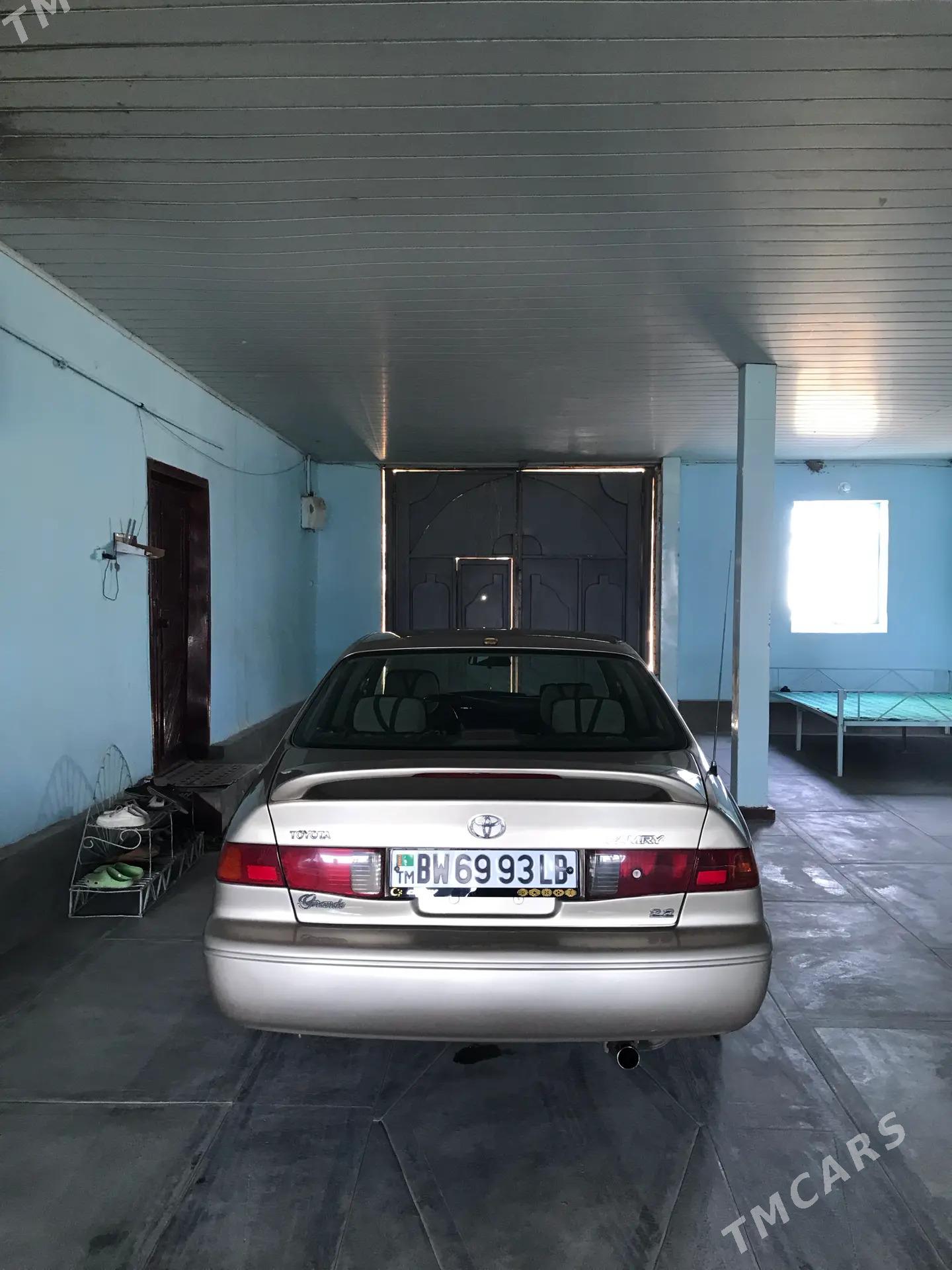 Toyota Camry 2000 - 150 000 TMT - Фарап - img 4