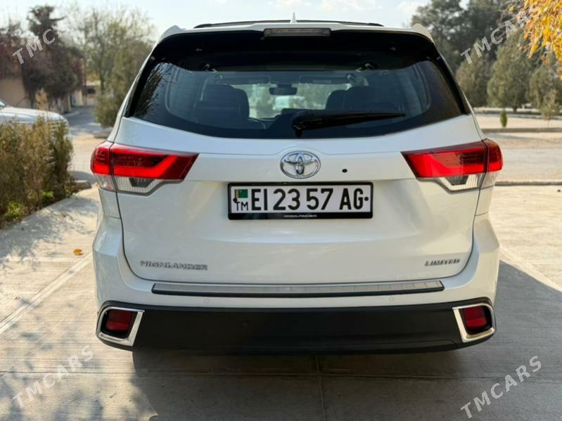 Toyota Highlander 2018 - 445 000 TMT - Ашхабад - img 2