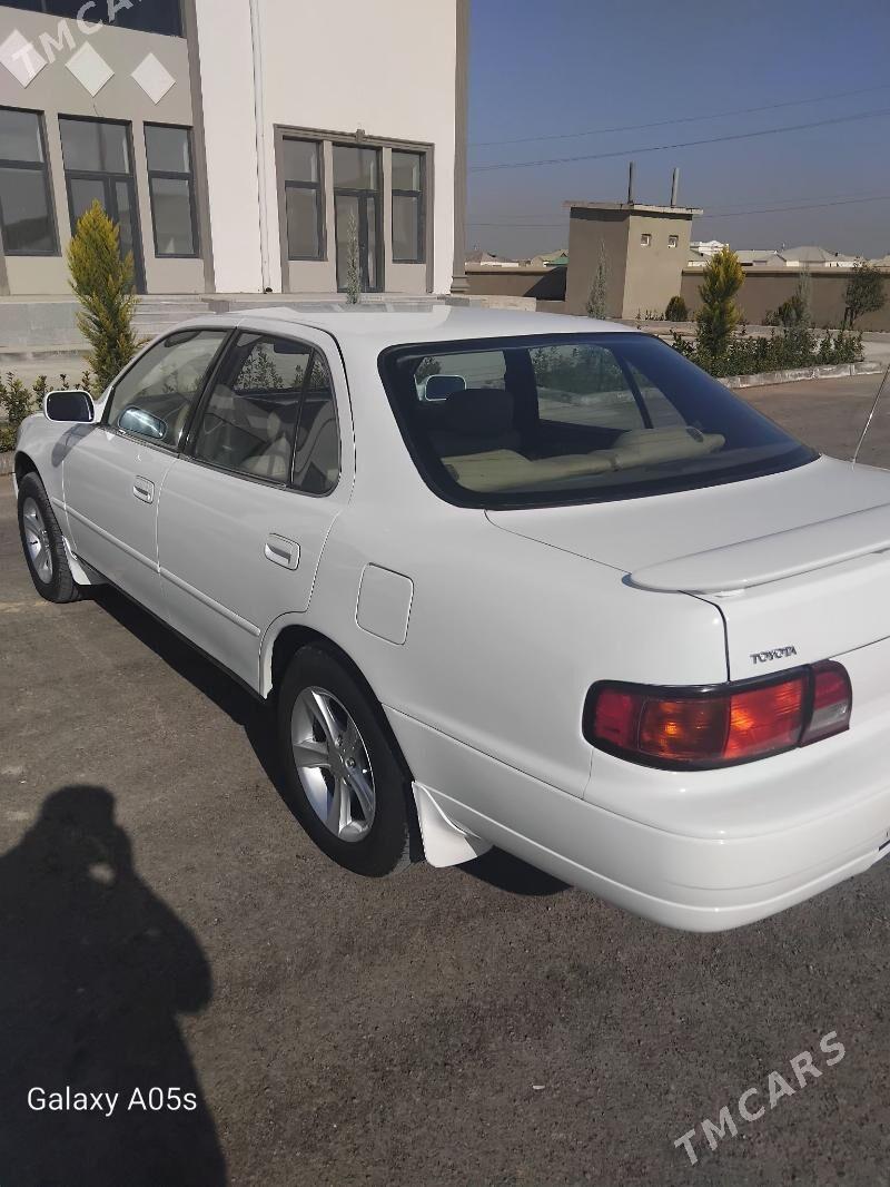 Toyota Camry 1995 - 100 000 TMT - Babadaýhan - img 4