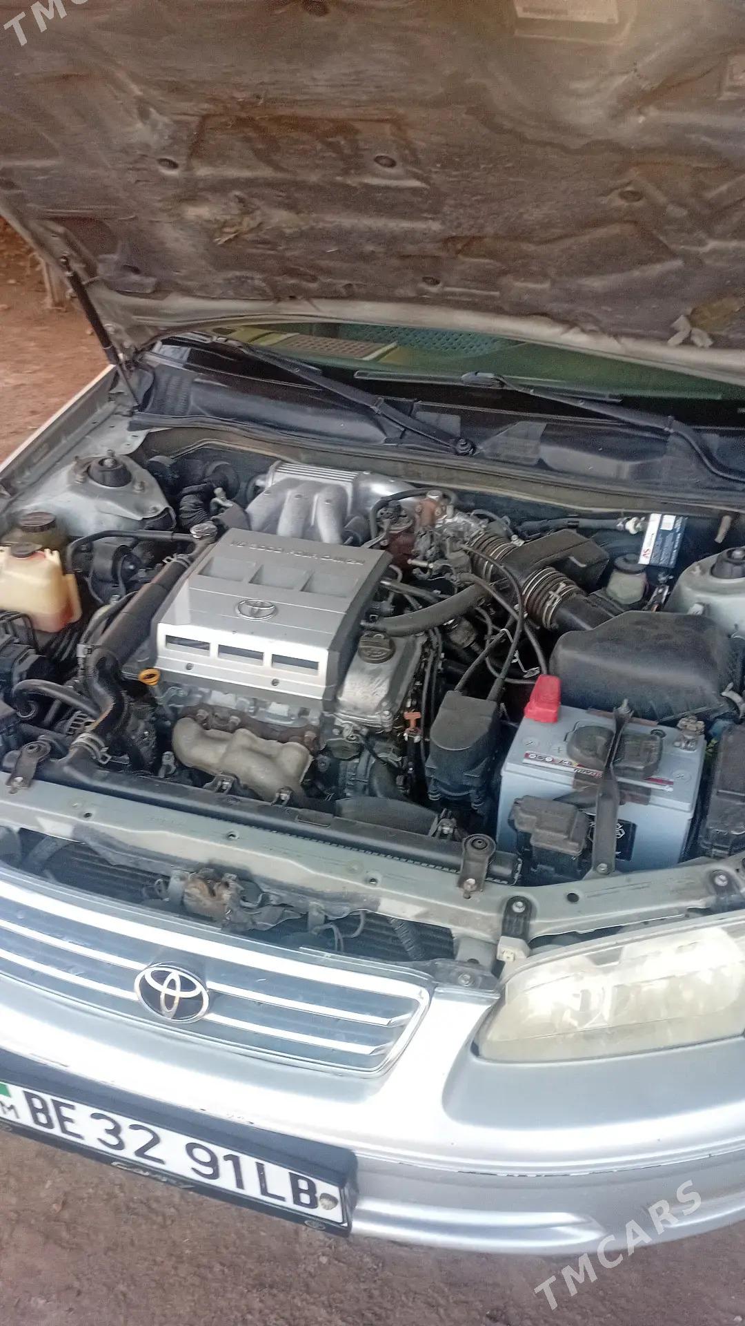 Toyota Camry 2000 - 180 000 TMT - Saýat - img 3