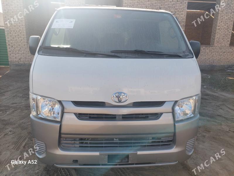 Toyota Hiace 2021 - 440 000 TMT - Dänew - img 2