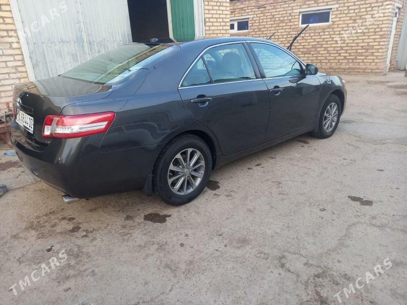 Toyota Camry 2011 - 190 000 TMT - Дашогуз - img 4