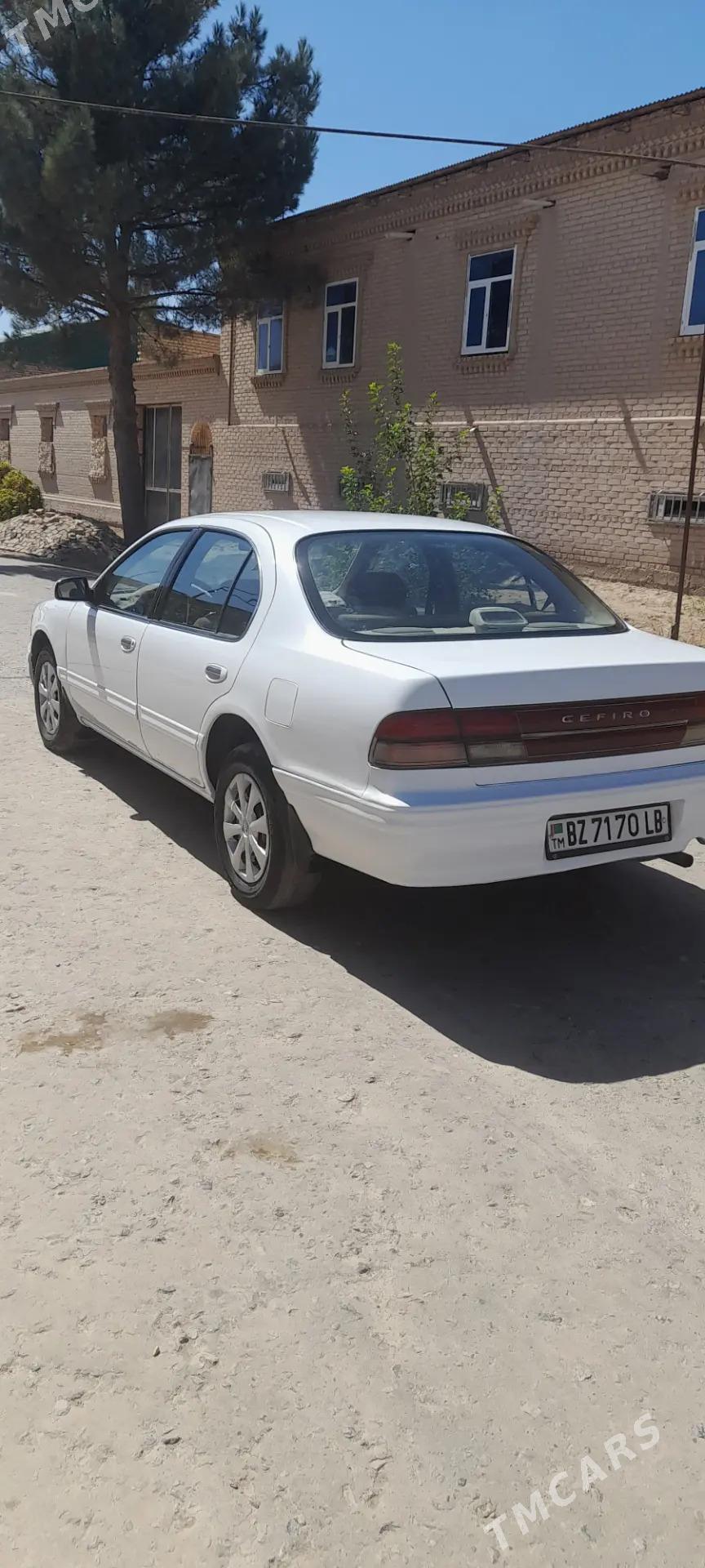 Nissan Cefiro 1996 - 60 000 TMT - Çärjew - img 3
