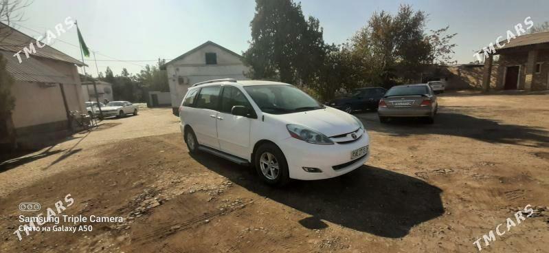 Toyota Sienna 2006 - 220 000 TMT - Dänew - img 6