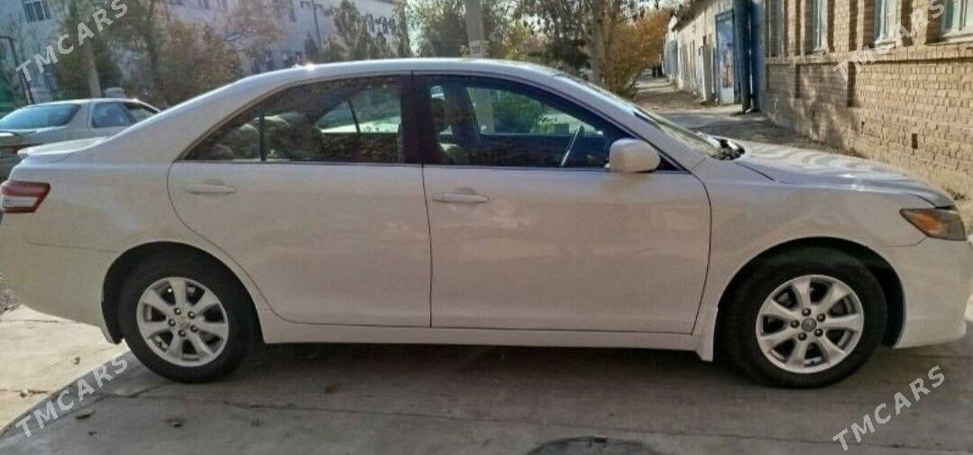 Toyota Camry 2010 - 200 000 TMT - Мары - img 6