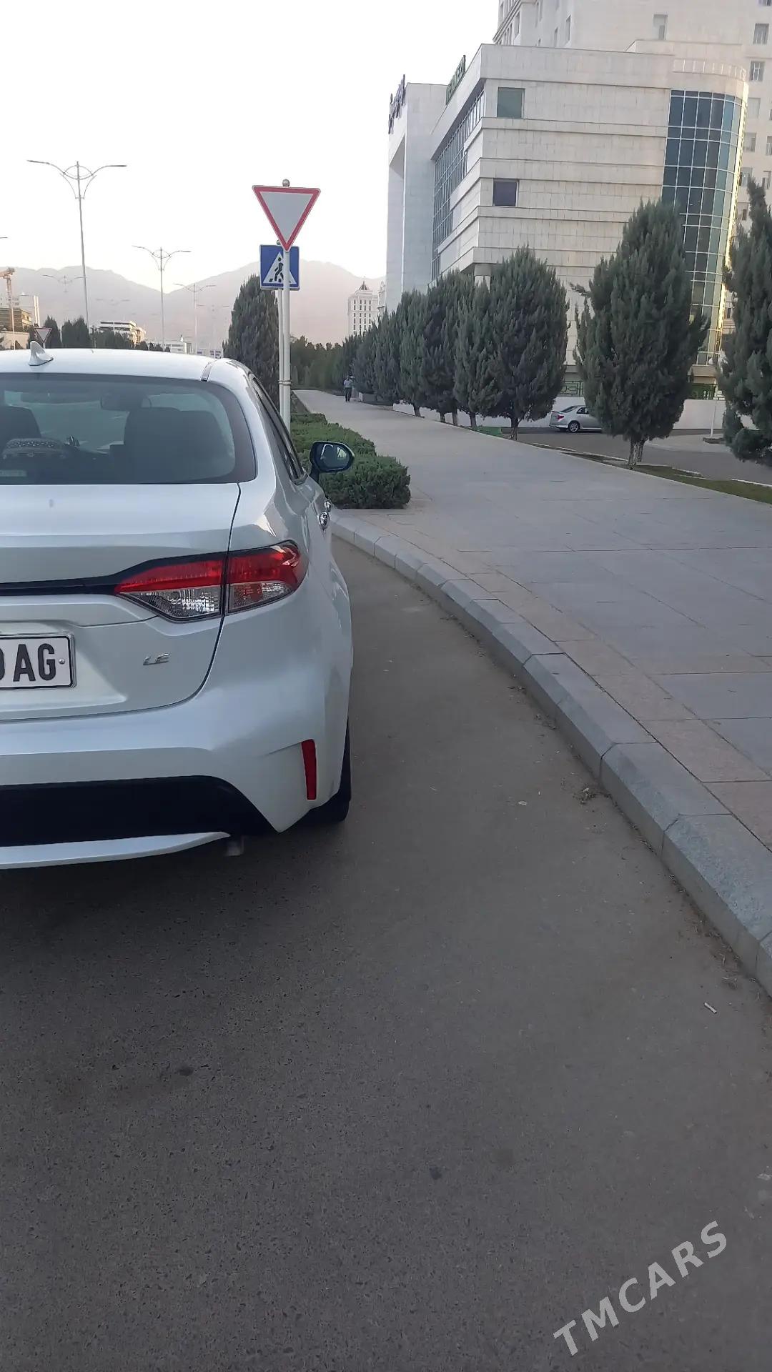 Toyota Corolla 2022 - 250 000 TMT - Aşgabat - img 3