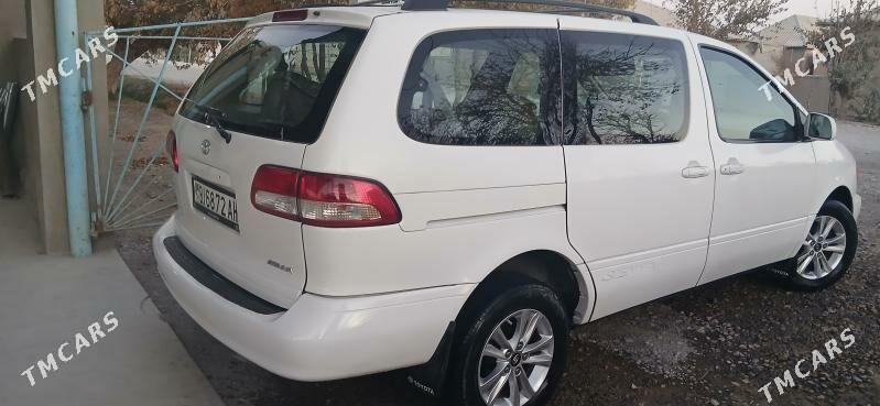 Toyota Sienna 2002 - 755 000 TMT - Теджен - img 3