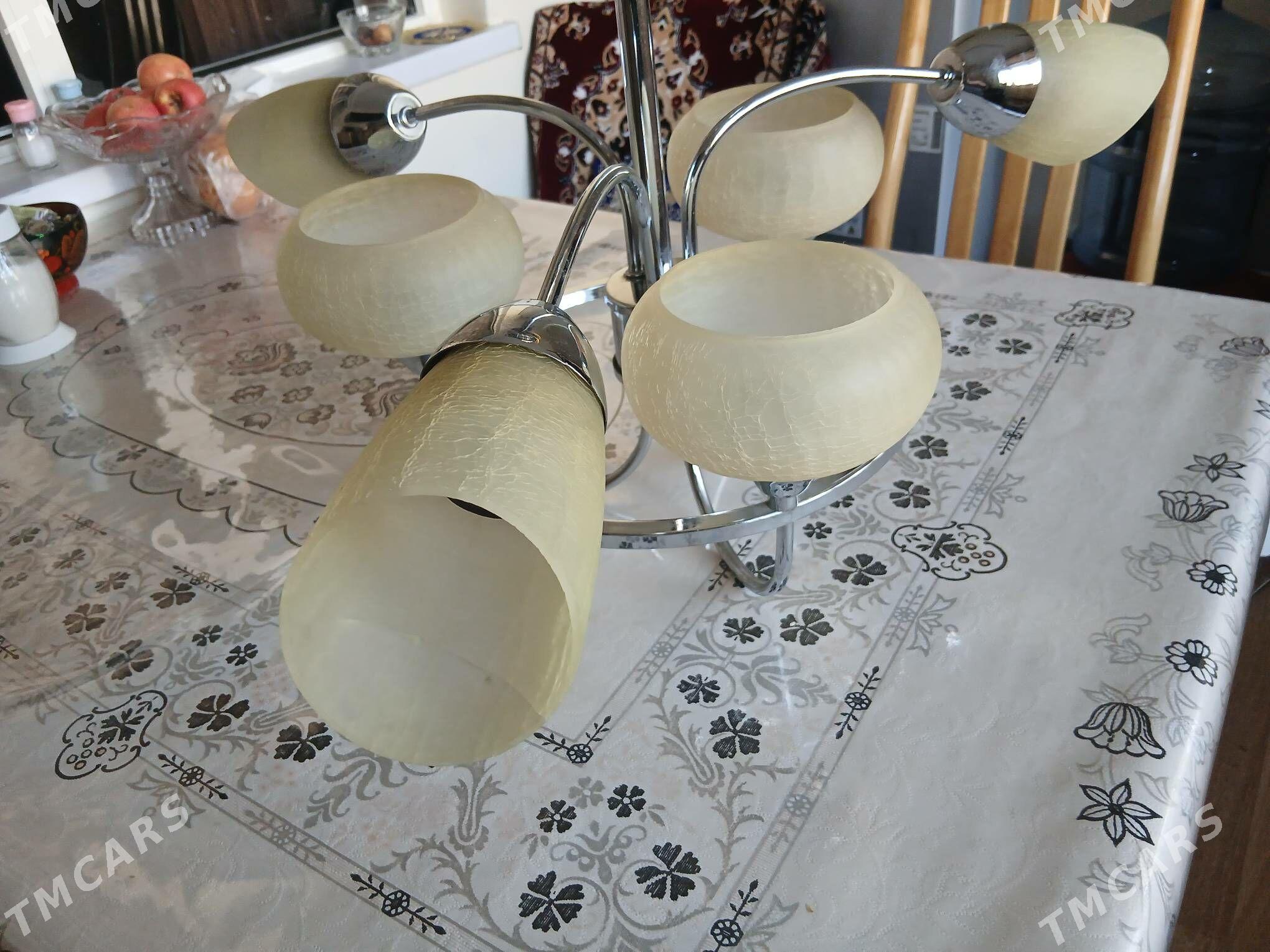 Люстра ,6 рожков - 8 мкр - img 2