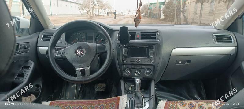 Volkswagen Jetta 2011 - 140 000 TMT - Gurbansoltan Eje - img 4
