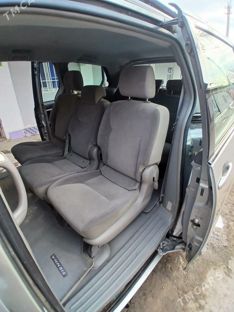 Toyota Sienna 2005 - 240 000 TMT - Дашогуз - img 9
