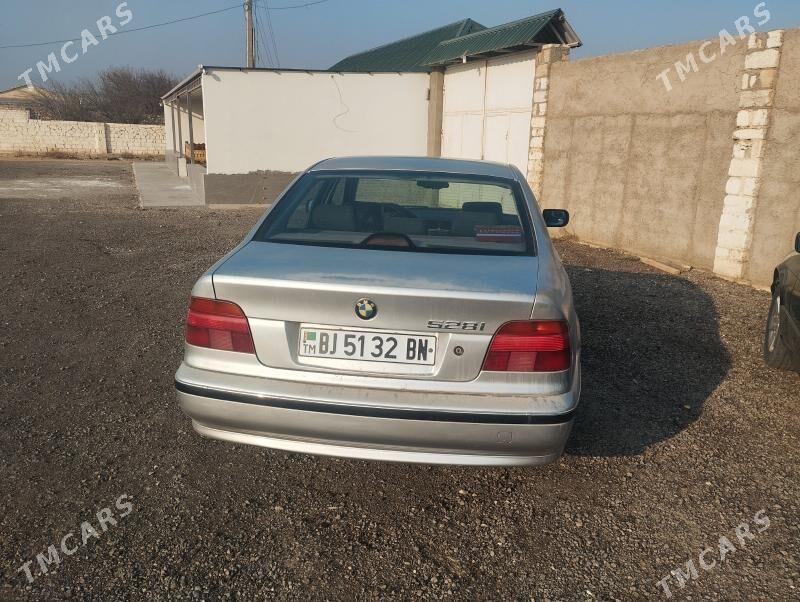 BMW 528 1996 - 70 000 TMT - Türkmenbaşy - img 3