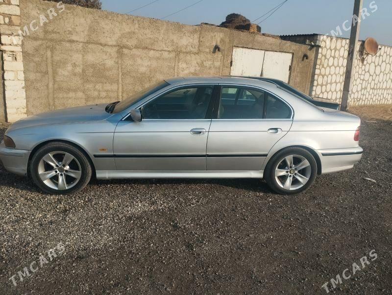 BMW 528 1996 - 70 000 TMT - Türkmenbaşy - img 4