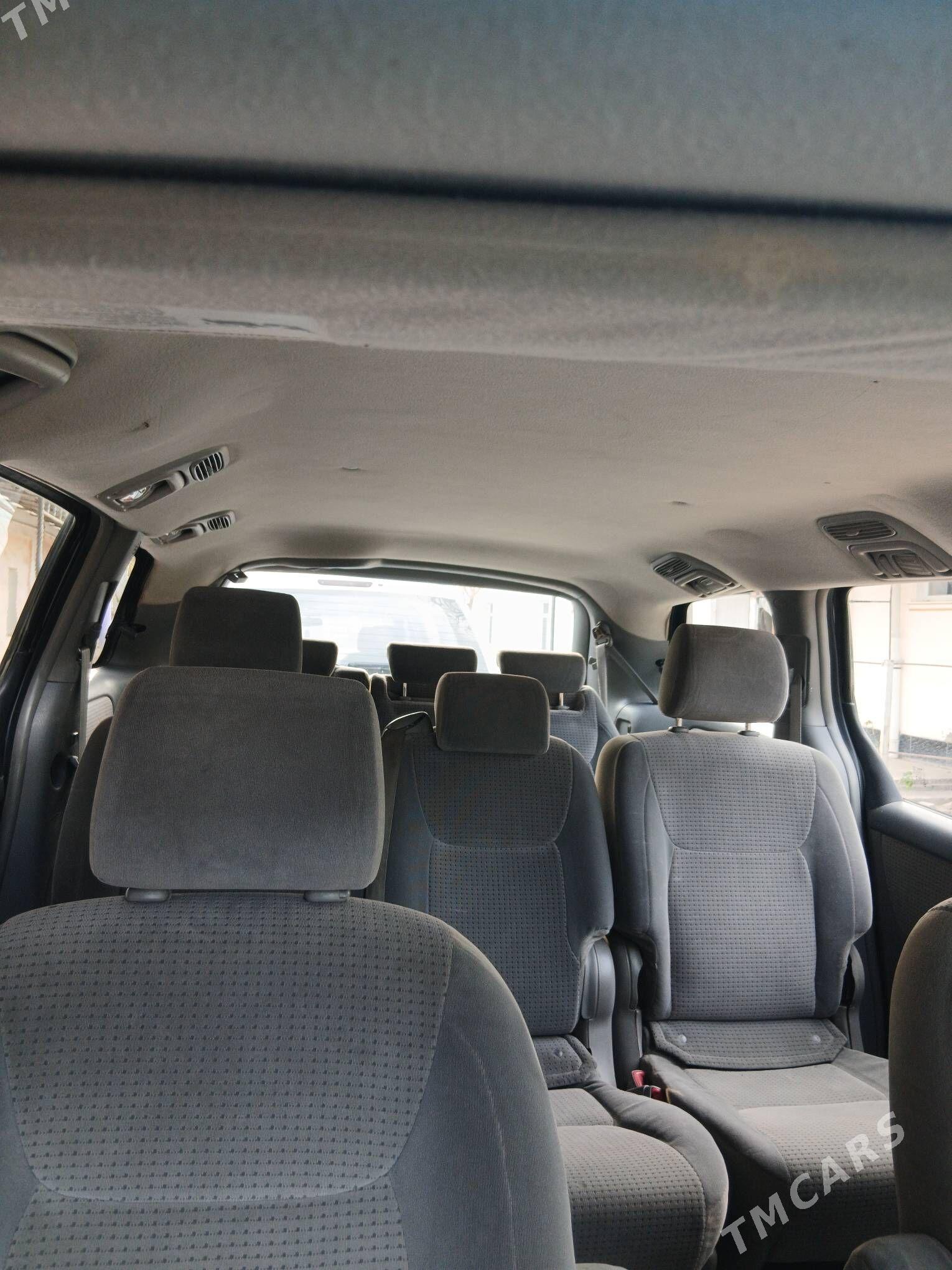 Toyota Sienna 2005 - 240 000 TMT - Дашогуз - img 7