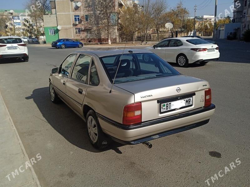 Opel Vectra 1990 - 33 000 TMT - Мары - img 5