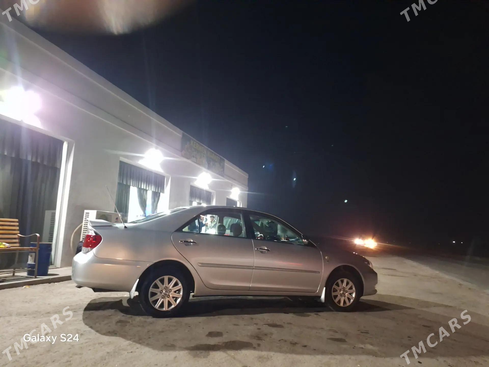 Toyota Camry 2004 - 180 000 TMT - Дашогуз - img 8