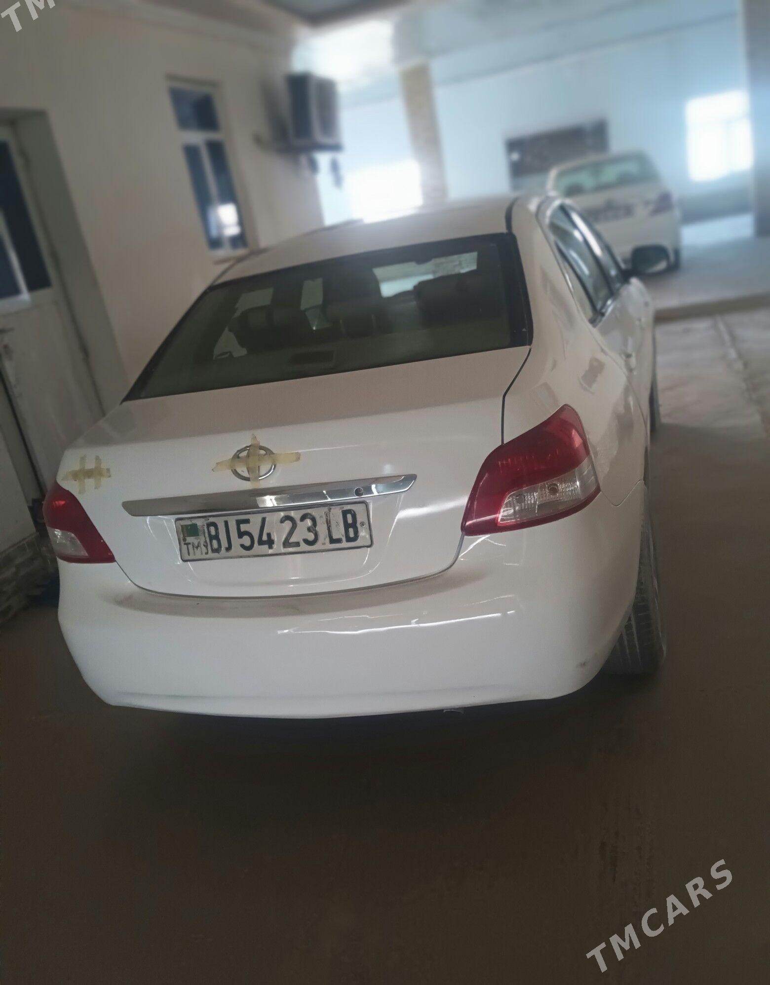 Toyota Yaris 2008 - 120 000 TMT - Фарап - img 2