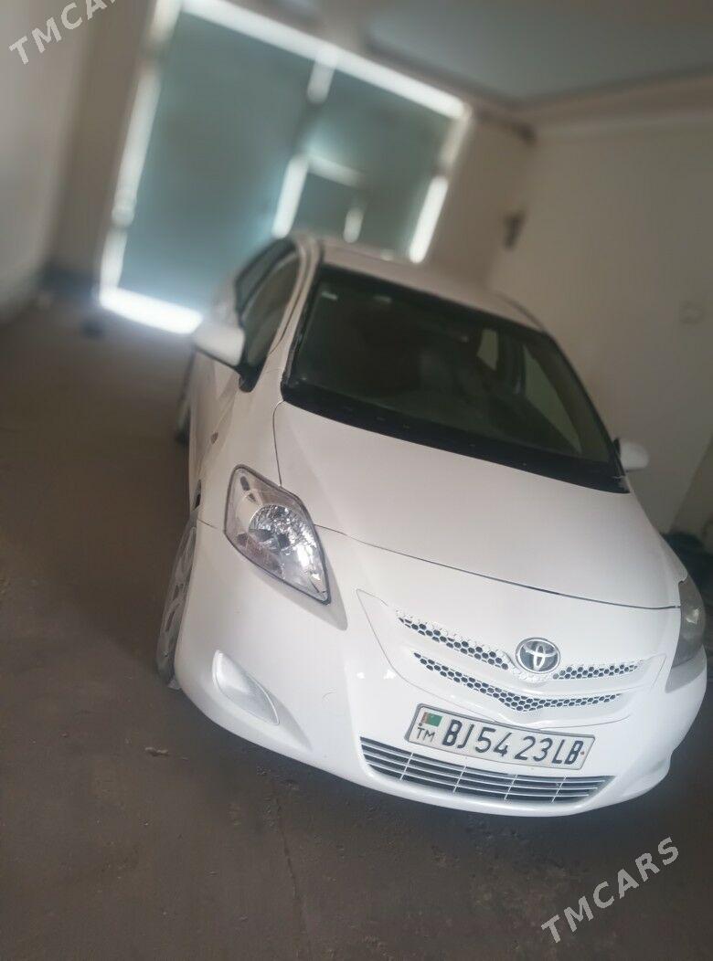 Toyota Yaris 2008 - 120 000 TMT - Фарап - img 1