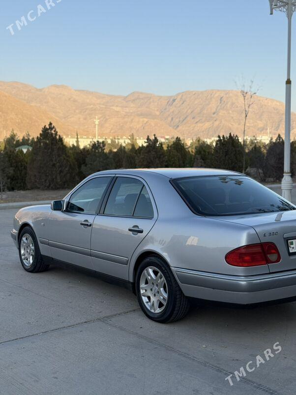 Mercedes-Benz E55 AMG 2000 - 125 000 TMT - Балканабат - img 4