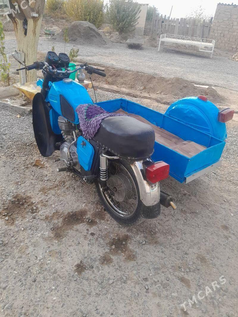 Iž Planeta 2006 - 8 200 TMT - Кака - img 1