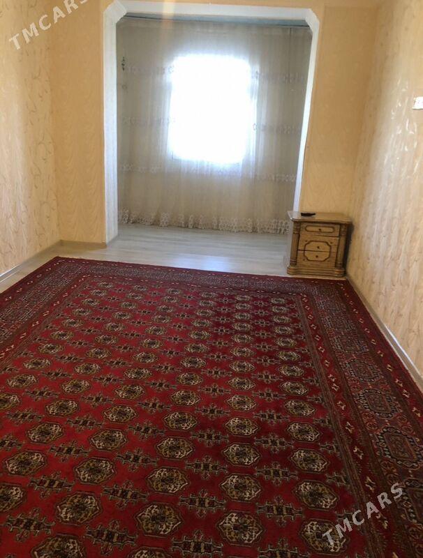 eyesinden gaudan 3 komnat - Гаудан "А" - img 1