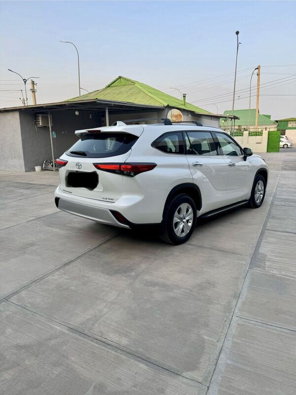 Toyota Highlander 2022 - 525 000 TMT - Aşgabat - img 5