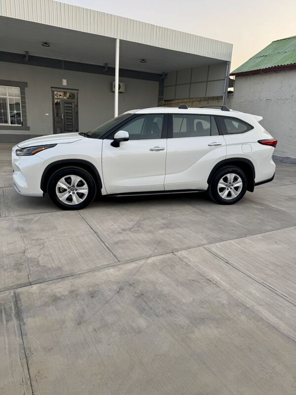 Toyota Highlander 2022 - 525 000 TMT - Aşgabat - img 7