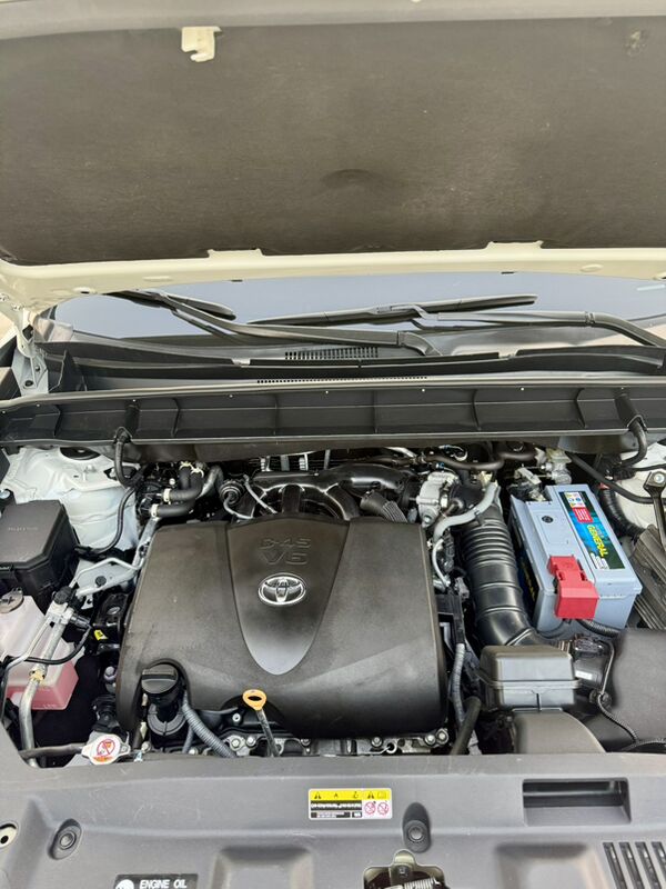 Toyota Highlander 2022 - 525 000 TMT - Aşgabat - img 9