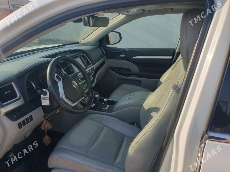 Toyota Highlander 2019 - 480 000 TMT - Теджен - img 3