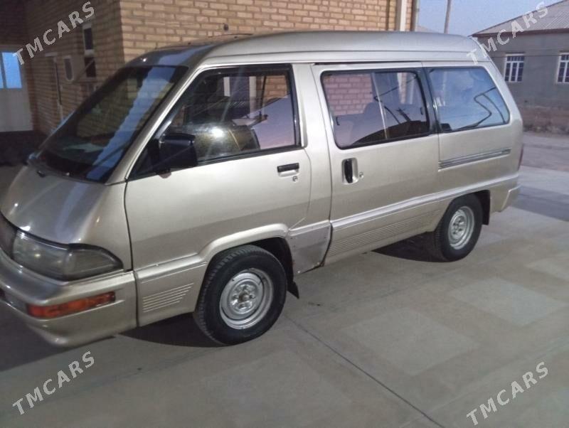 Toyota Town Ace 1991 - 30 000 TMT - Mary - img 4