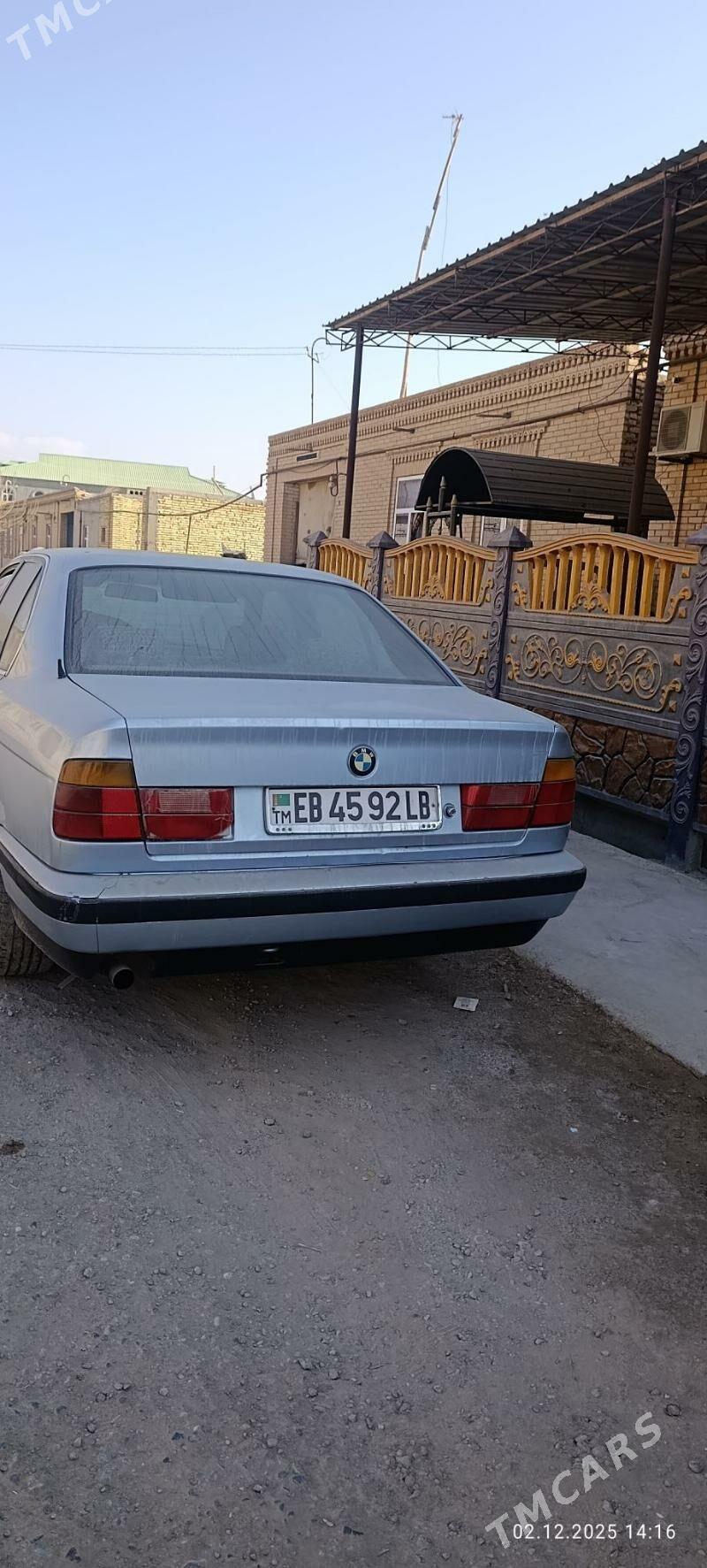 BMW 520 1990 - 26 000 TMT - Türkmenabat - img 4