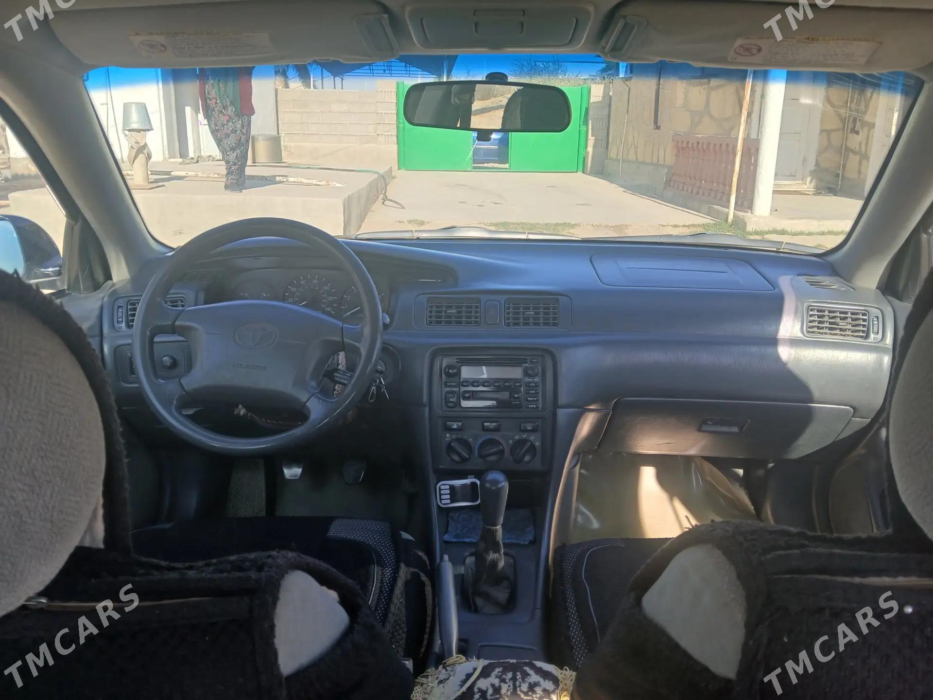 Toyota Camry 2001 - 125 000 TMT - Etrek - img 5