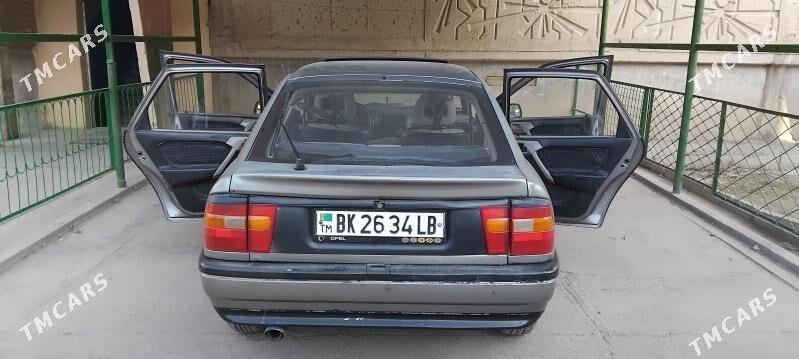 Opel Vectra 1992 - 25 000 TMT - Туркменабат - img 3