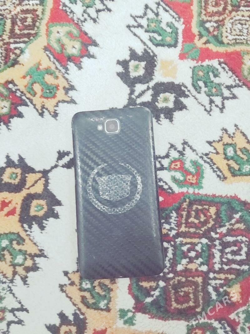 Huawei Y6 - Daşoguz - img 3