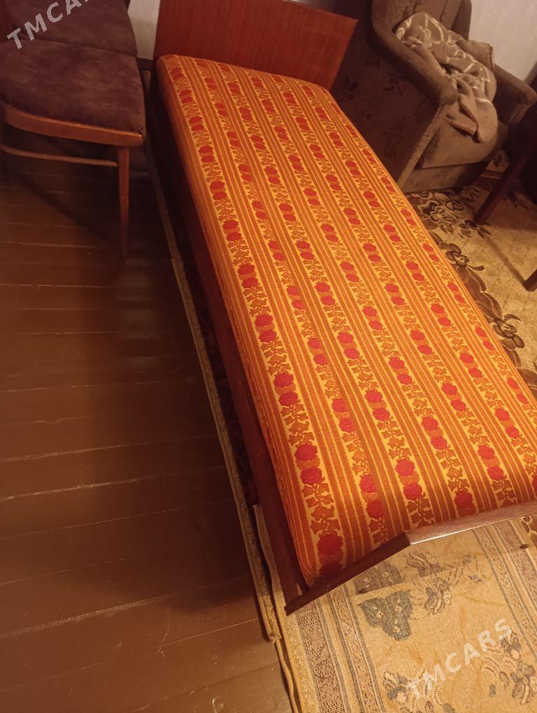 кровати - Çärjew - img 1