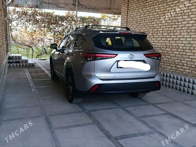 Toyota Highlander 2023 - 580 000 TMT - Bedew - img 4